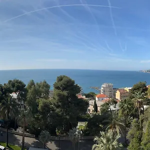 3* Hotell Petit Royal